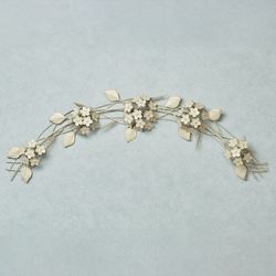 Hydrangea Wall Topper Creamy Gold