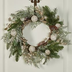 Holiday Ice Wreath Green