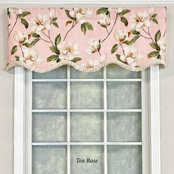 Sweetbay Floral Scalloped Valance 50 x 17