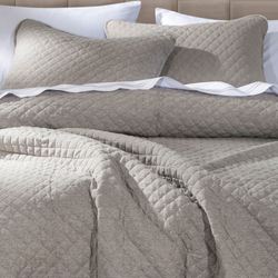 Anna Mini Coverlet Set