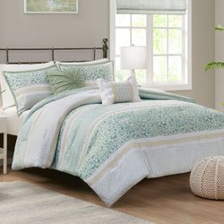 Caralie Comforter Bed Set Green