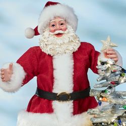 Driftwood Masterpiece Clothtique Figurine Red