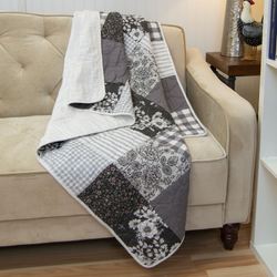 Indiana Farmhouse Patchwork Throw Blanket Gray 50 x 60