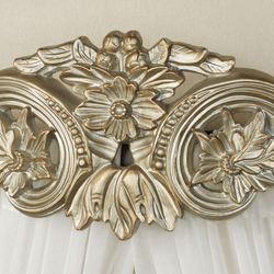 Flowering Medallion Wall Teester Bed Crown Platinum