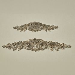 Flowering Medallion Decorative Wall Topper Platinum