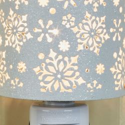Snowflake Pattern Nightlight White