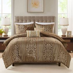 Bella Comforter Bed Set Brown