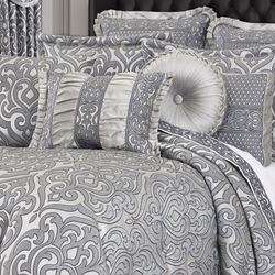 Bolero II Comforter Set Pewter