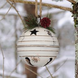 Round Bell Ornament Antique White