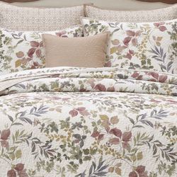 Rosewood Quilt Set