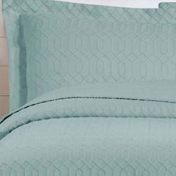 Remi Bedspread Set