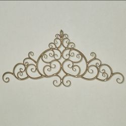 Majestic Wall Sculpture Champagne Gold