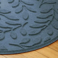 Brittney Leaf Slice Mat 39 x 24