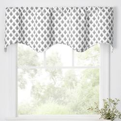 Lanigan Scalloped Valance 50 x 16