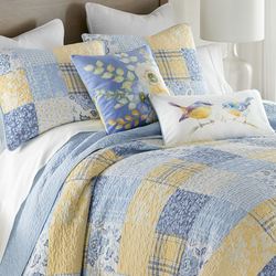 Spring Flowers Patchwork Mini Quilt Set Blue