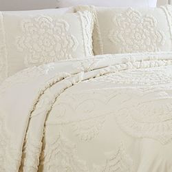Lotus Fringed Chenille Bedspread
