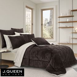 Everett Ribbed Comforter Set Mocha