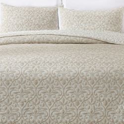 Vineyard Matelasse Mini Coverlet Set Beige