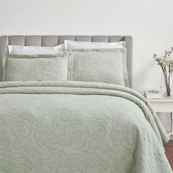 Hibiscus Matelasse Bedspread Set