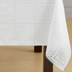Crochet Charm Vinyl Rectangle Tablecloth 54 x 108