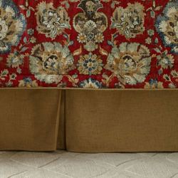 Nottingham Kick Pleat Bedskirt Gold