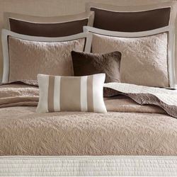Attingham Quilt Bed Set Beige