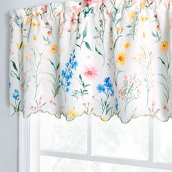 Spring Field Scalloped Valance White 48 x 15