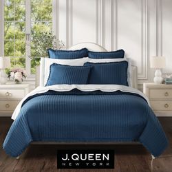 Meadow Blue Quilt Set Dark Blue