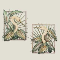 Heron Facing Right in Foliage Wall Sculpture Green