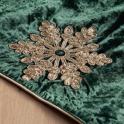 Beaded Snowflake Table Runner Green 14 x 72