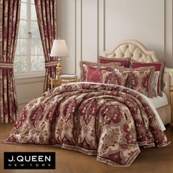 Phyllis Comforter Set Bordeaux