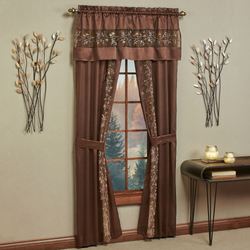 Beverly Window Treatment Set