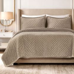 Charleston Mini Coverlet Set Taupe