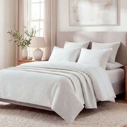 Camellia Matelasse Comforter Set White