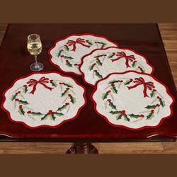 Holly Wreath Round Placemats Ivory Set of Four
