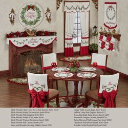 Holly Wreath Round Placemats Ivory Set of Four