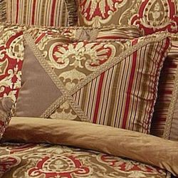 Botticelli Piped Pillow Antique Gold 18 Square