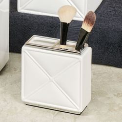 Quilt Brush Holder White