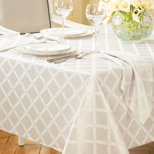 AO39-001_OffWhite.jpg Thumbnail Image