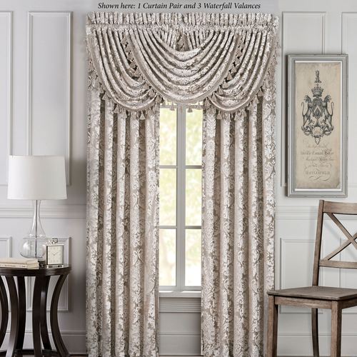 B528-001_3.jpg Thumbnail Image