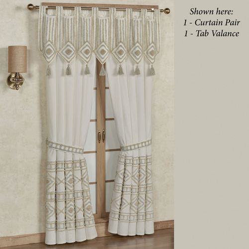 BM47-002_4.jpg Thumbnail Image