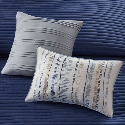 CG37-001_3.jpg Thumbnail Image