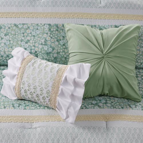 CW26-002_2.jpg Thumbnail Image