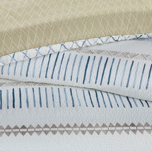 CZ13-001_3.jpg Thumbnail Image