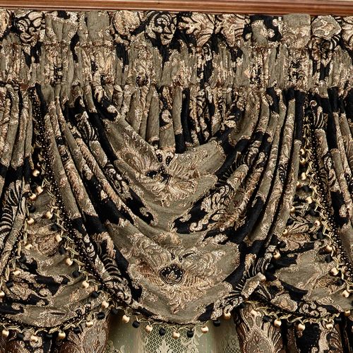 D082-001_3.jpg Thumbnail Image