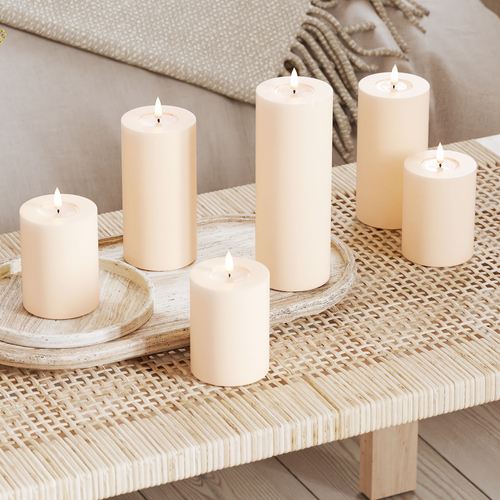 DR77-002_NT.jpg Thumbnail Image