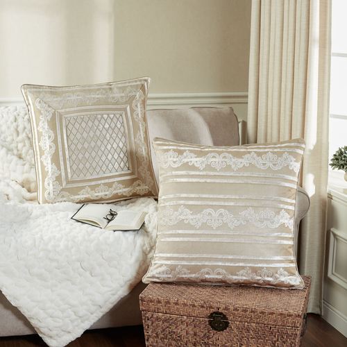 G010-002_3.jpg Thumbnail Image