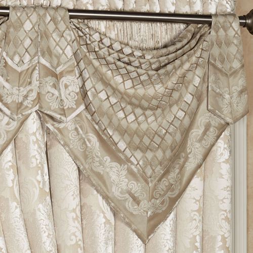 G010-008_V.jpg Thumbnail Image