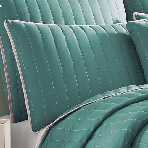 L011-002_Jade.jpg Thumbnail Image