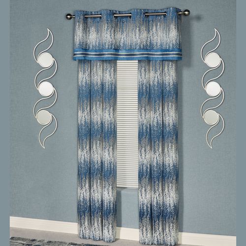 P370-008_NT.jpg Thumbnail Image